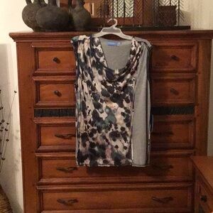 Extra large, women’s sleeveless simply vera, vera wing top. New with tags.